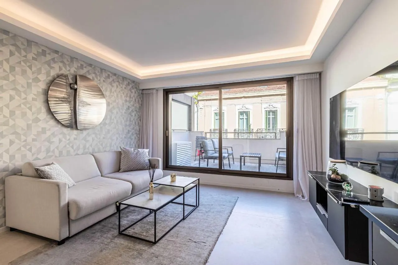Superb One Bedroom Flat And Terrace - Cannes Center